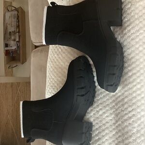 Stylish Black Ankle Booties